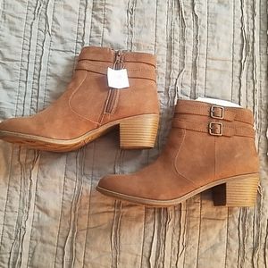 Cute American Eagle ankle boots